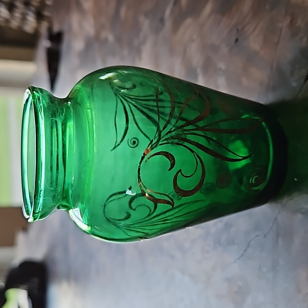 ANCHOR HOCKING Vintage 4" Green Vintage Glass Vase